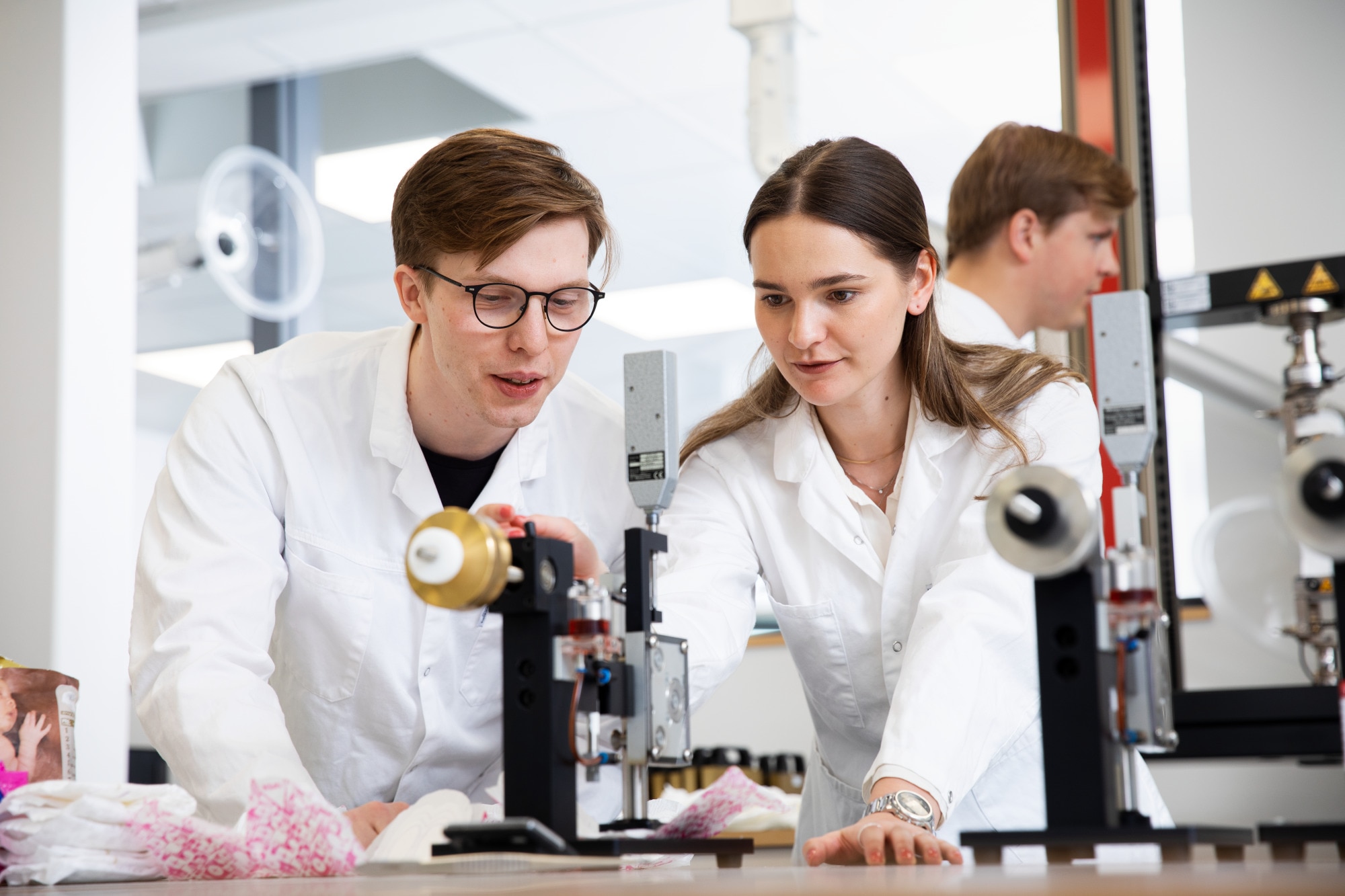 Man Woman Lab