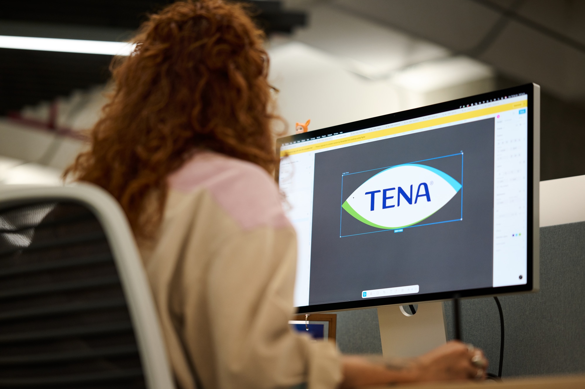 Tena Office Design Computer