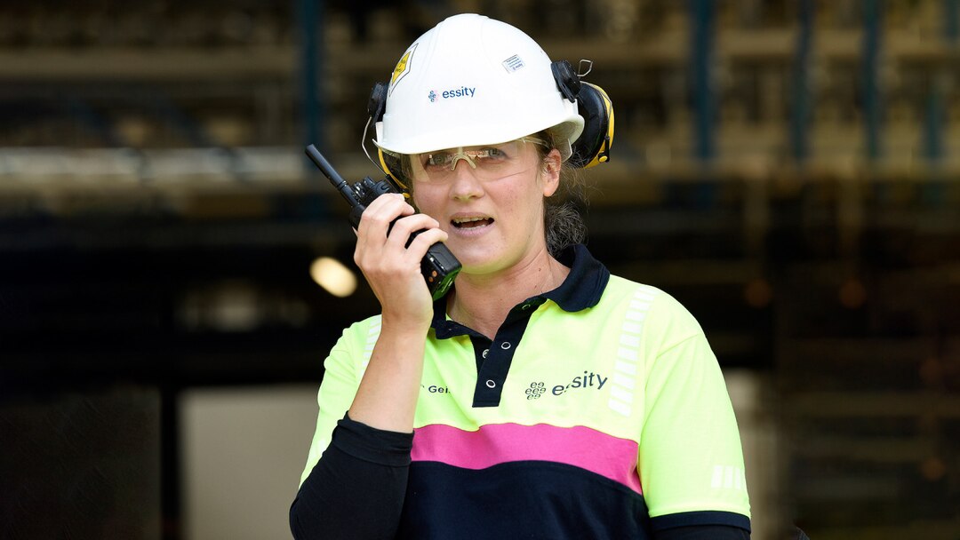 Working Woman Helmet Talking