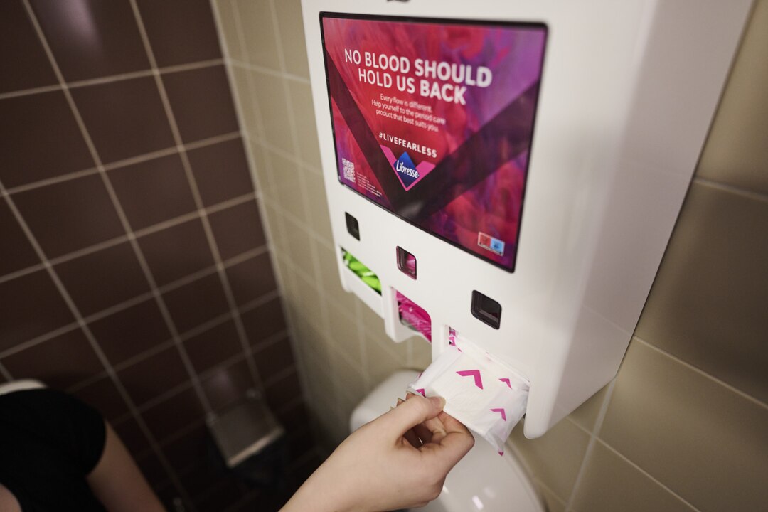 Libresse Multi Towel Dispenser