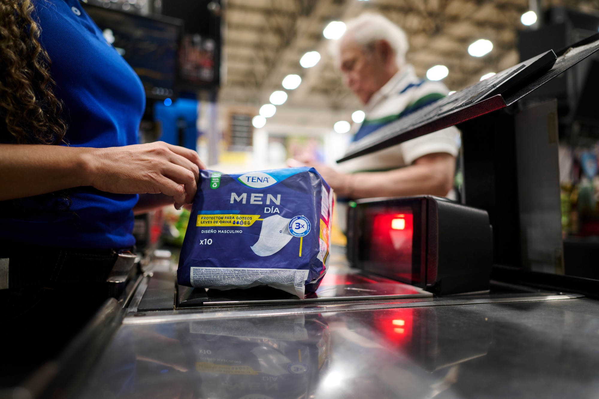 Man Shop Tena Product
