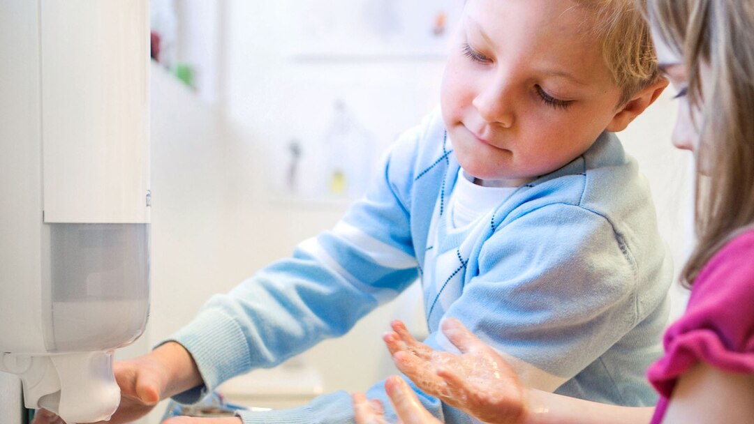 childreen_washing_hands_1920x1080.jpg                                                                                                                                                                                                                                                                                                                                                                                                                                                                               