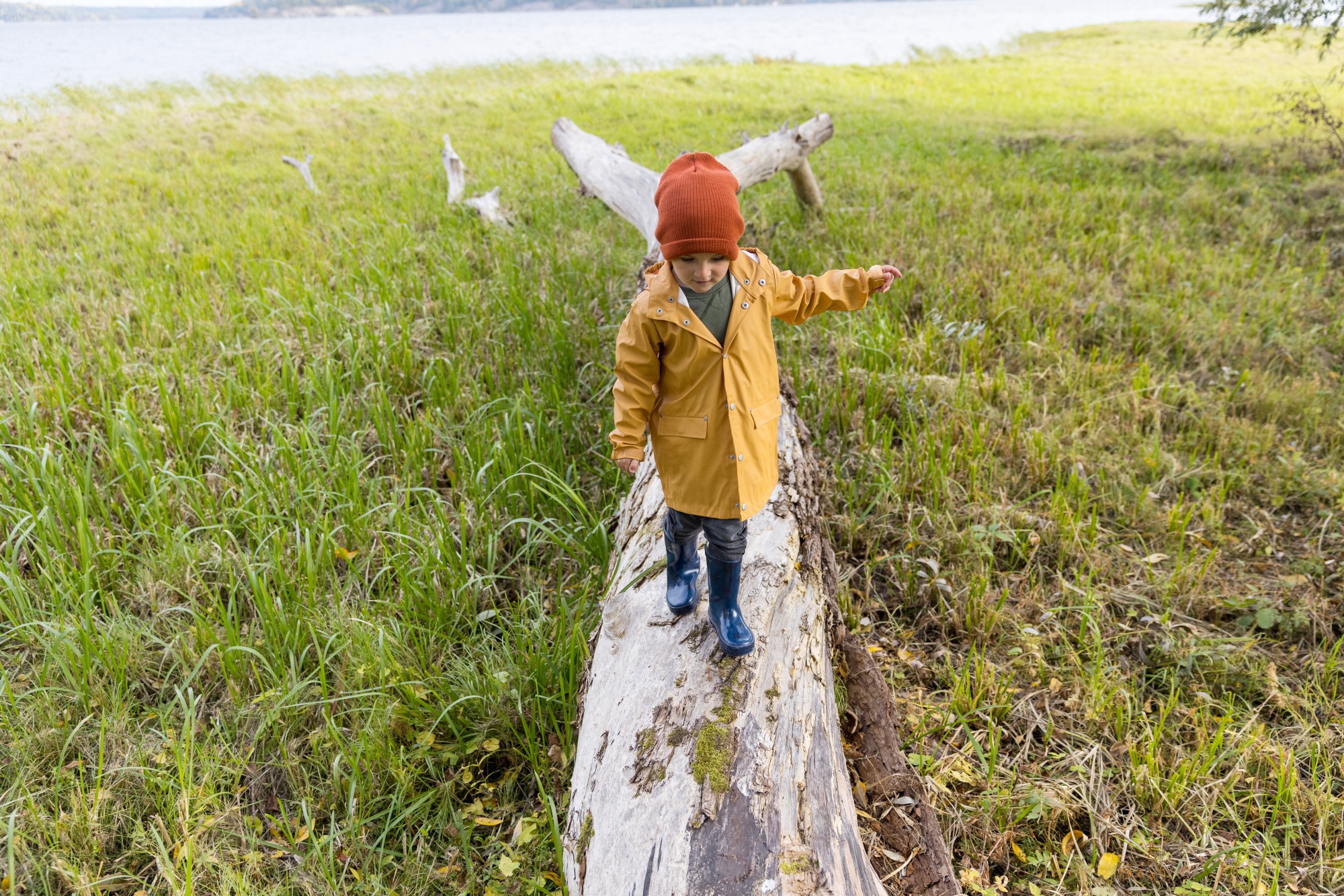 Tif Child Walking On Timber